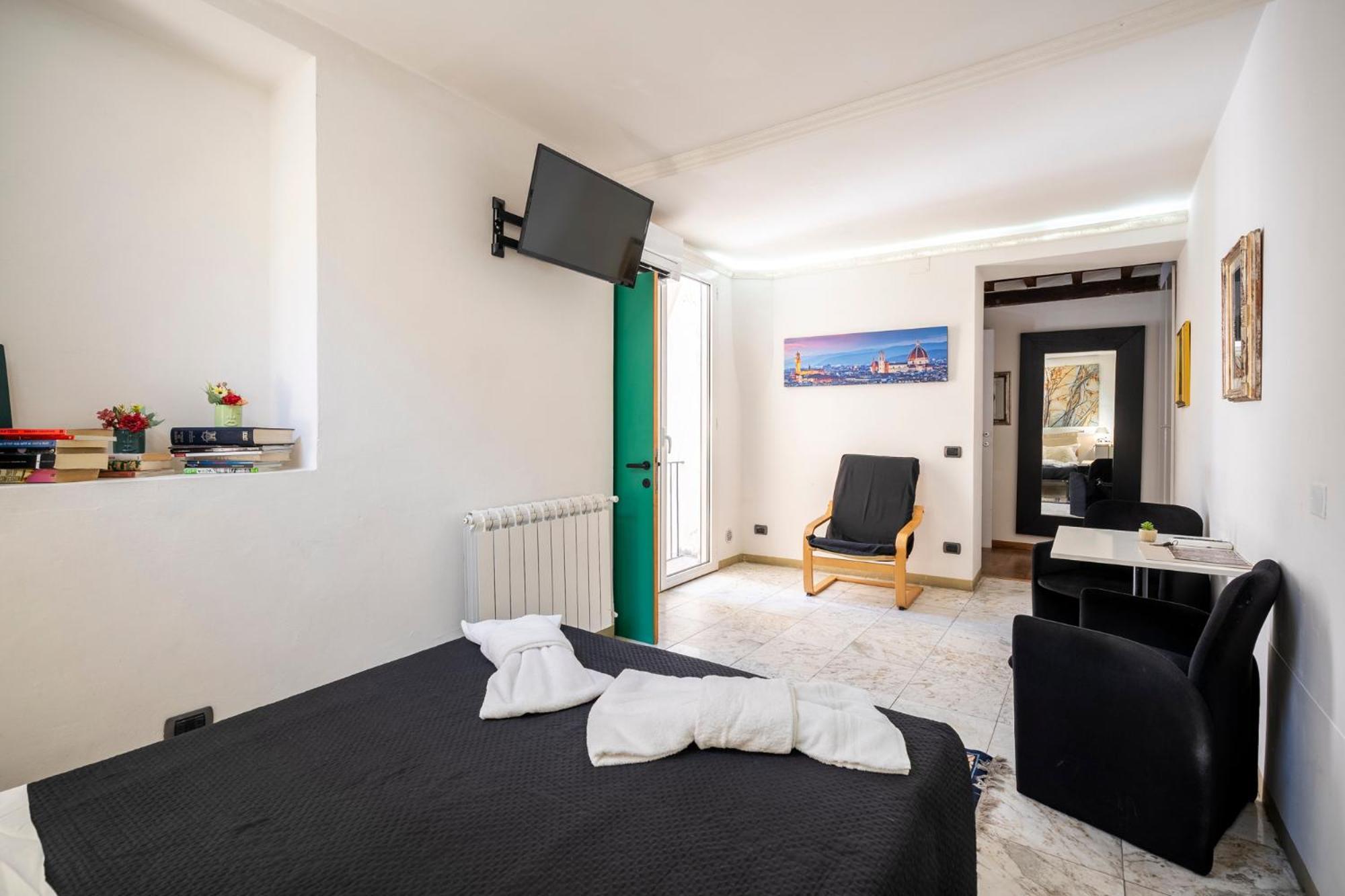 11 Duomo - Monolocale Caratteristico Apartment Florence Ngoại thất bức ảnh